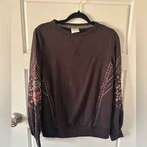 2/$15 Knox Rose Boho Sweatshirt Size Small
